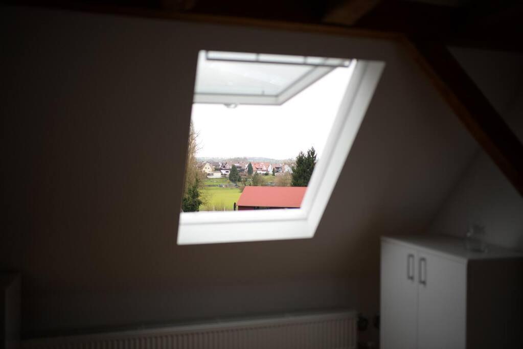 1 Zimmer Wohnung Dg Mit Klimaanlage Und Kleinen Balkon Oedheim Extérieur photo